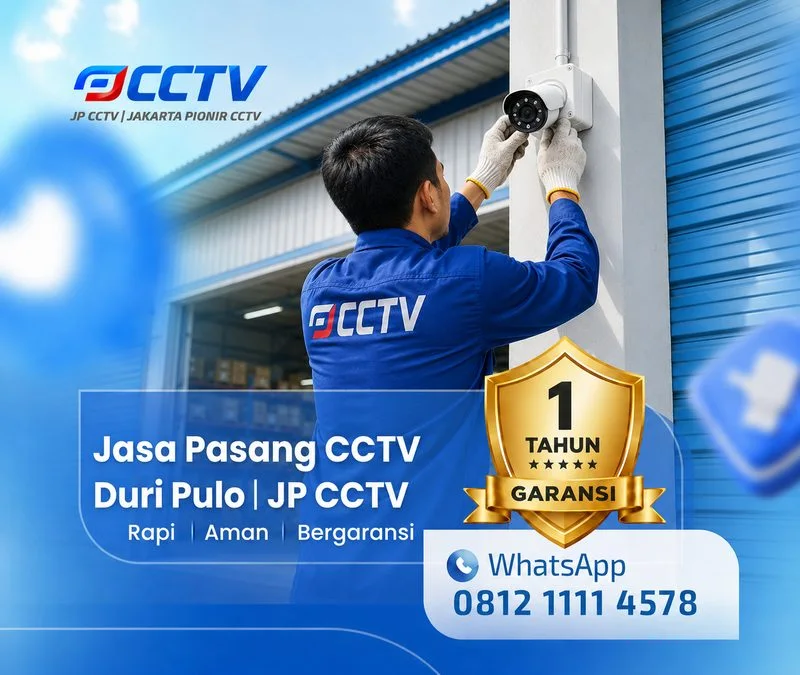 Teknisi Jasa Pasang CCTV Duri Pulo sedang melakukan instalasi
